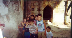 children syrian.jpg (90141 byte)